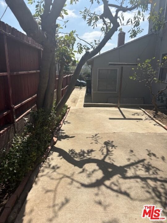 Building Photo - 5341 W Slauson Ave