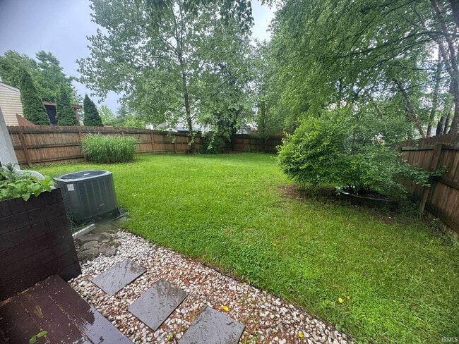 Building Photo - 3878 S Bushmill Dr