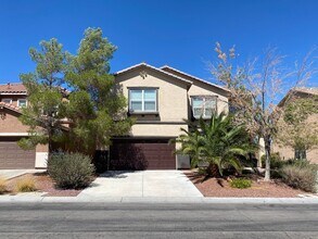 Building Photo - Beautiful 6 bed/3 bath home located in the SW area of Las Vegas