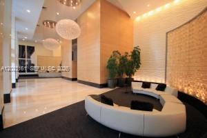 Building Photo - 950 Brickell Bay Dr