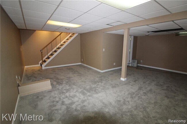 Building Photo - 311 Woodlawn Ave