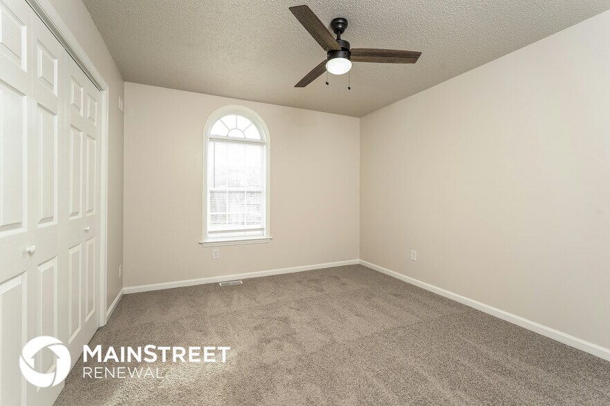 Building Photo - 19 Grace Dr