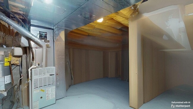 Building Photo - Beautiful House in Gated Draper Community:...