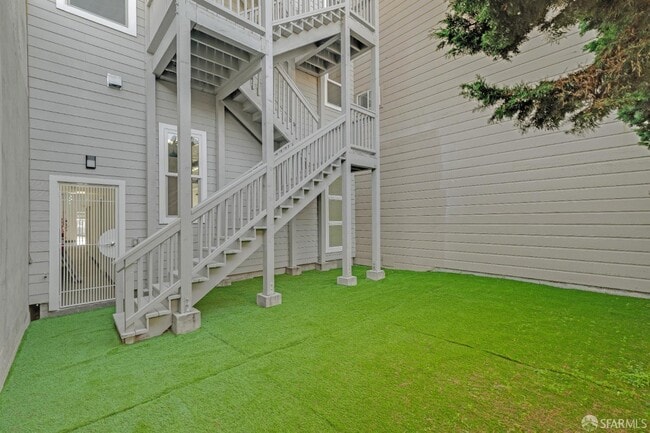 Building Photo - 1640 Taraval St