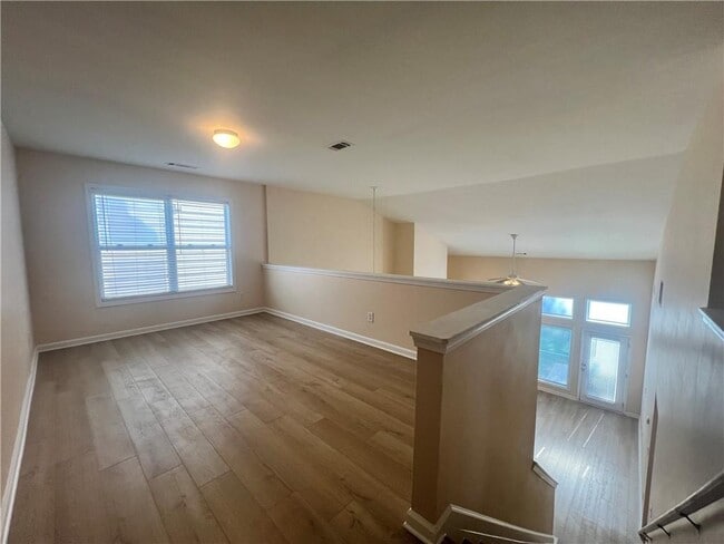 Building Photo - 2233 Worrall Hill Dr