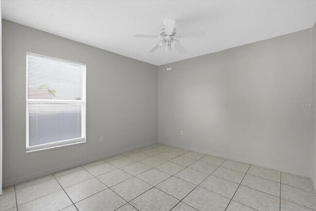 Building Photo - 112 Azalea Dr