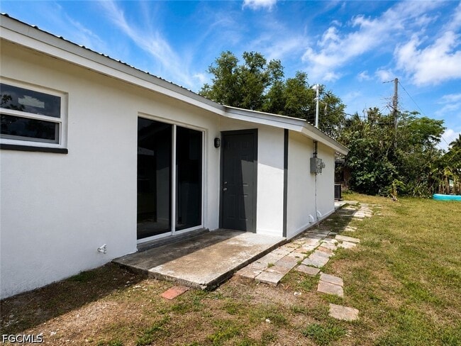 Building Photo - 5424 Ninth Ave