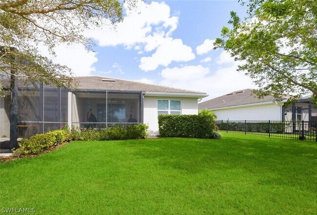 Building Photo - 14827 Edgewater Cir