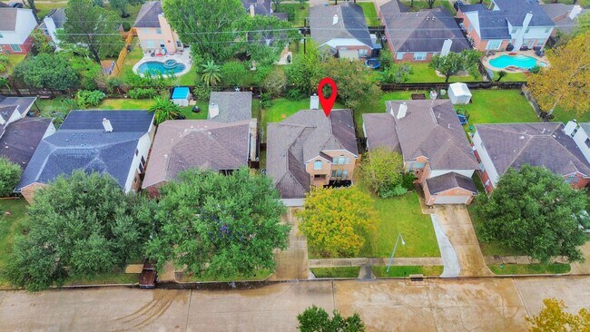 Building Photo - 1502 Brook Grove Dr