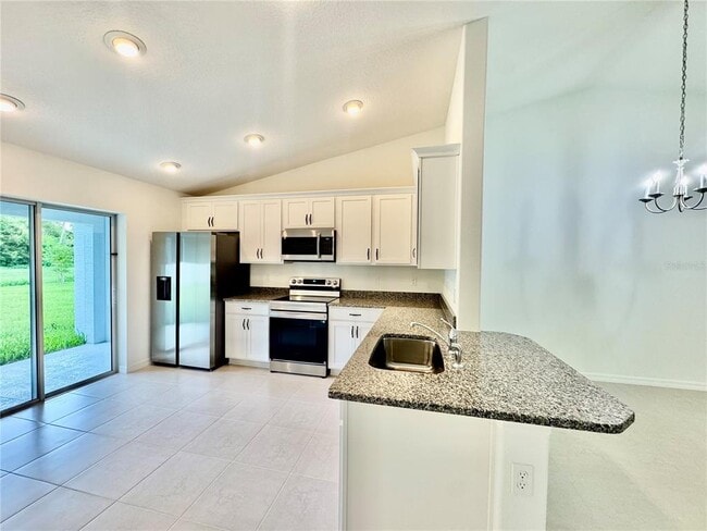 Building Photo - 8 Coral Reef Ct N