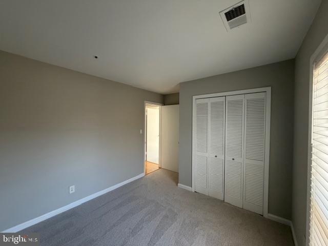 Building Photo - 3175 Summit Square Dr