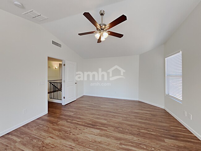 Building Photo - 16853 W Fillmore St