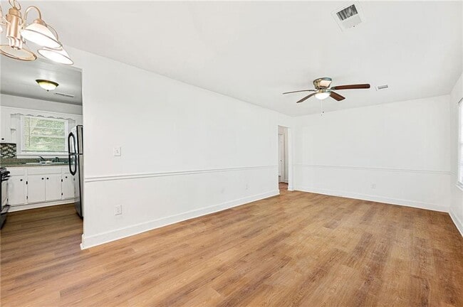 Building Photo - 509 Park Valley Dr NW