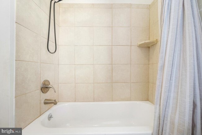 Building Photo - 471 Florida Ave NW