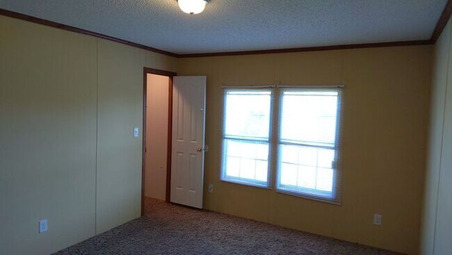 Building Photo - 1234 Lavender Rd