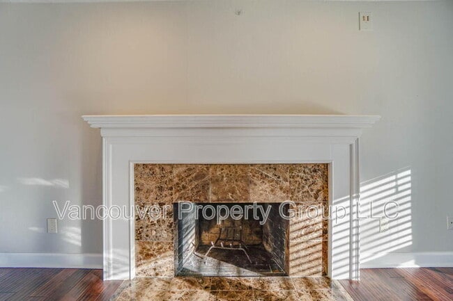 Building Photo - 2821 SE 138th Loop