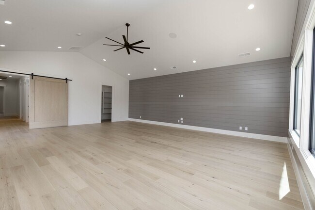 Building Photo - Gorgeous Custom Single Story with RV Garage