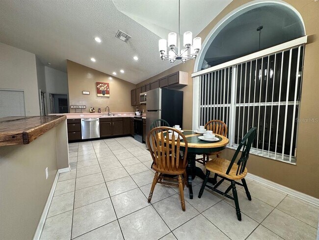 Building Photo - 235 Riggs Cir