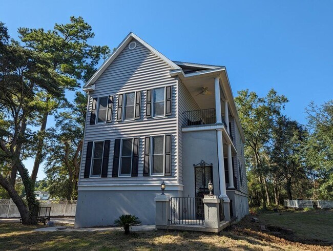 Building Photo - Private Tidal Creek Home on Nearly an Acre — Johns Island