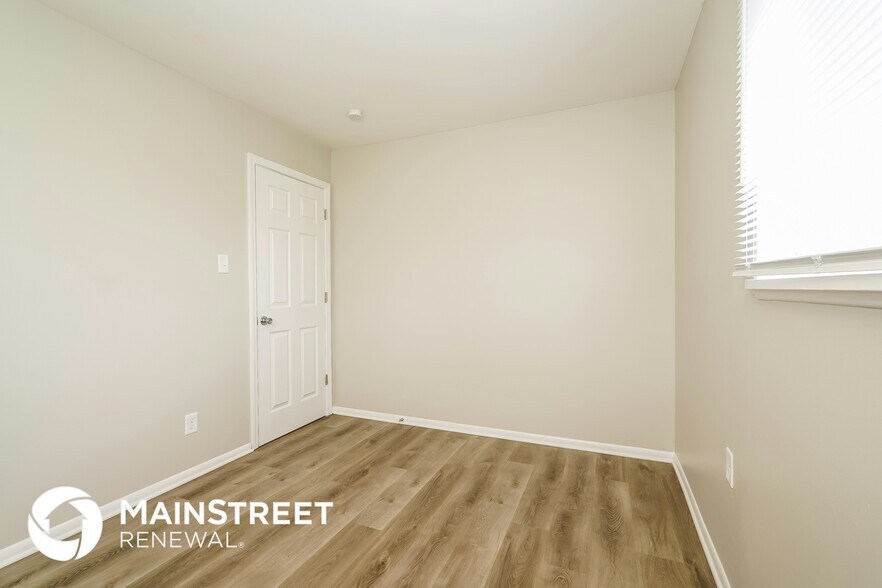 Building Photo - 2902 Dawson St