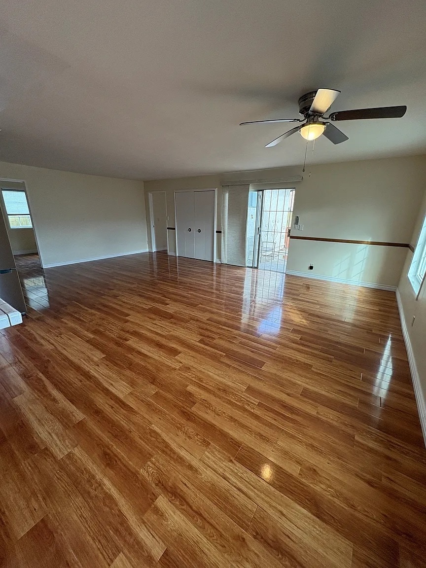 Building Photo - 1843 Santa Fe Ave