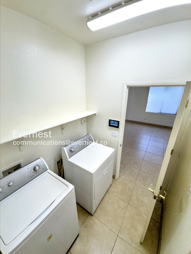 Building Photo - 6180 Powdermill St