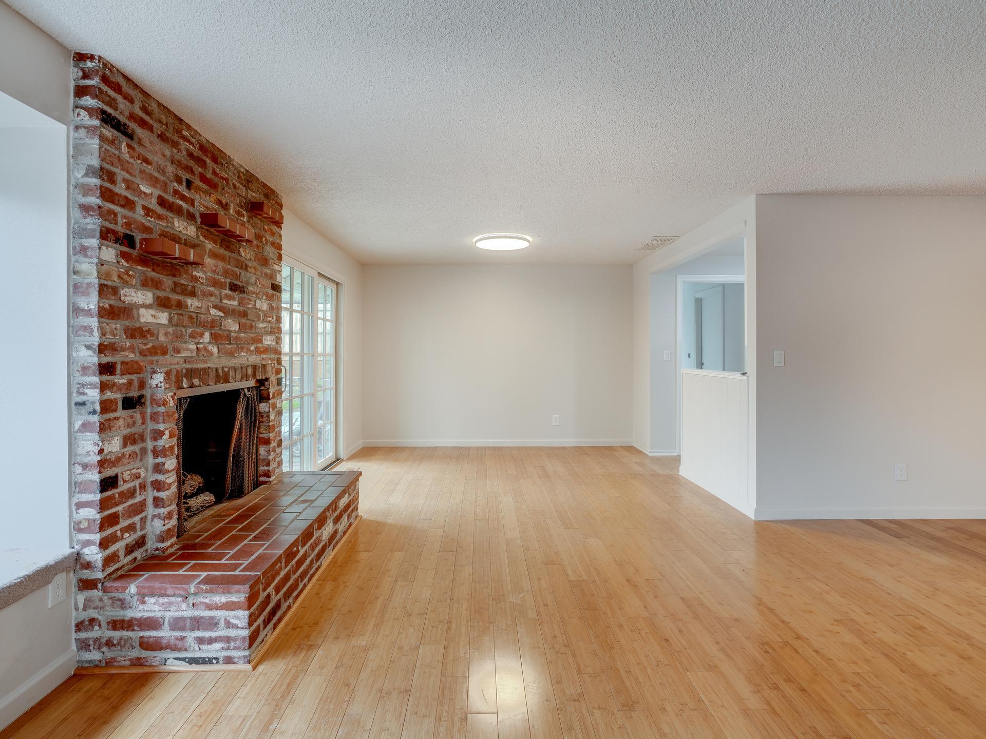 Building Photo - 3902 NE 135th Ave