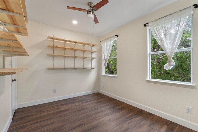 Building Photo - 7610 Bethune Ave