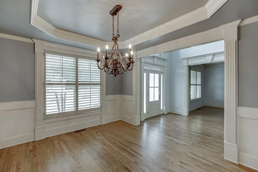 Building Photo - 4537 Grandview Pkwy