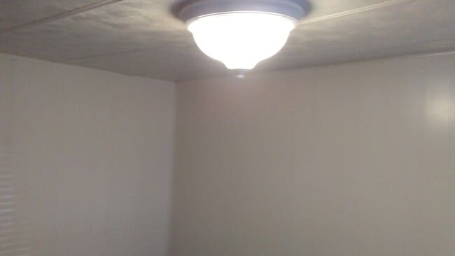 Building Photo - 17204 Brinkerhoff Ln