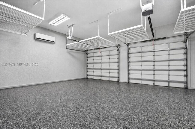 Building Photo - 8061 NW 114th Pl