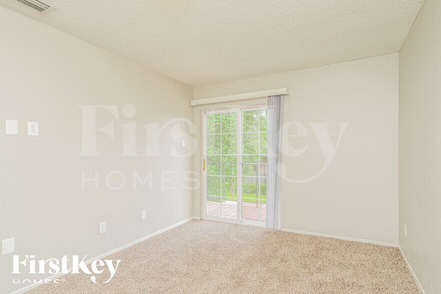 Building Photo - 2014 Greencove Dr