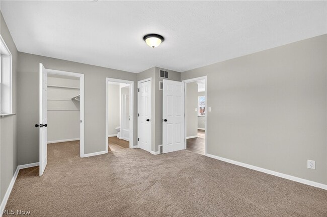 Building Photo - 211 Buffington Rd