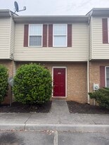 Building Photo - 382 Woodstock Ln