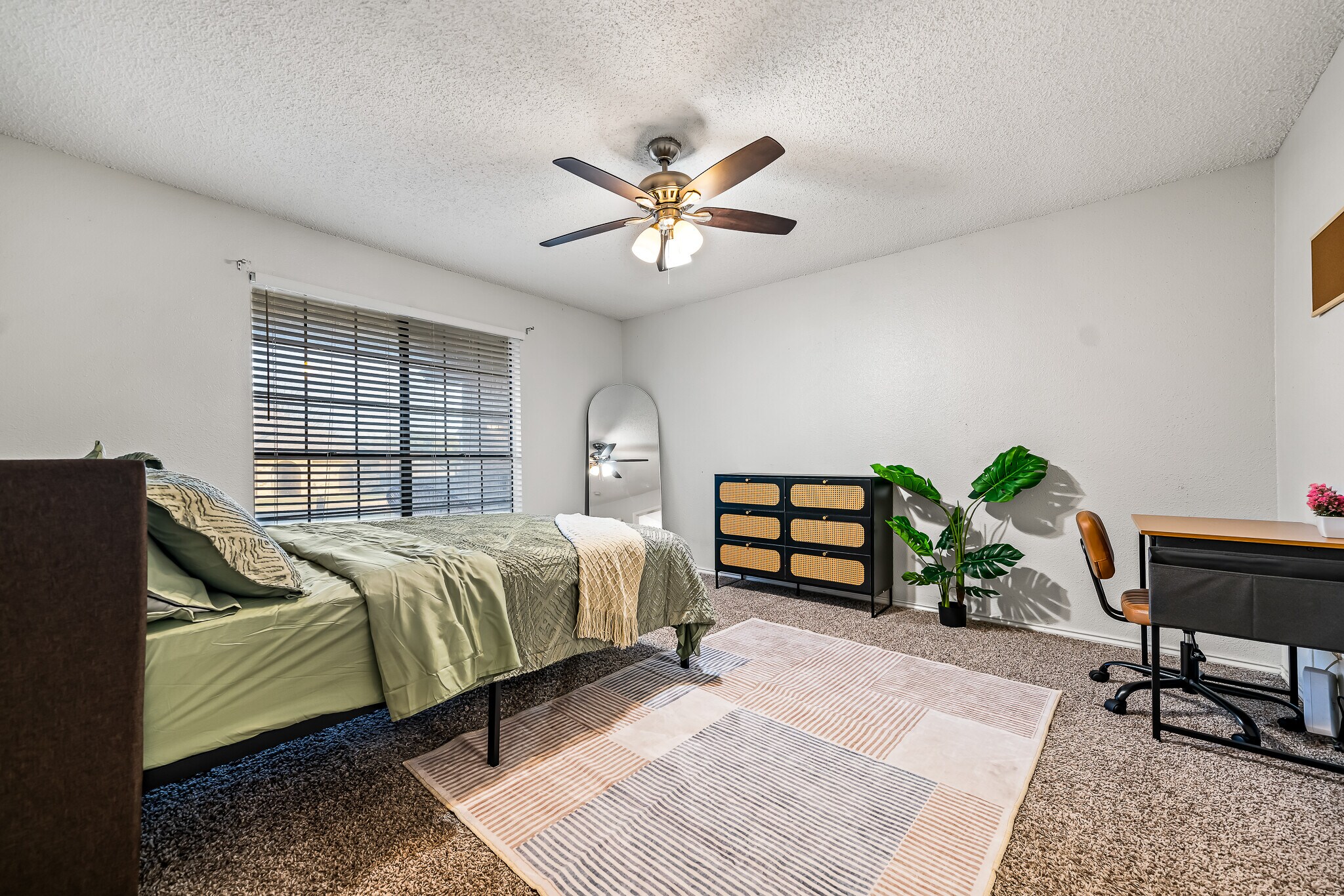 Building Photo - 7224 Fuller Cir