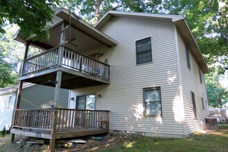 Building Photo - 13 Ems D9 Ln