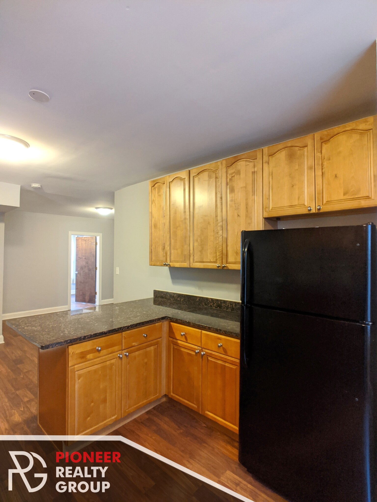 Building Photo - 5029 N Harding Ave