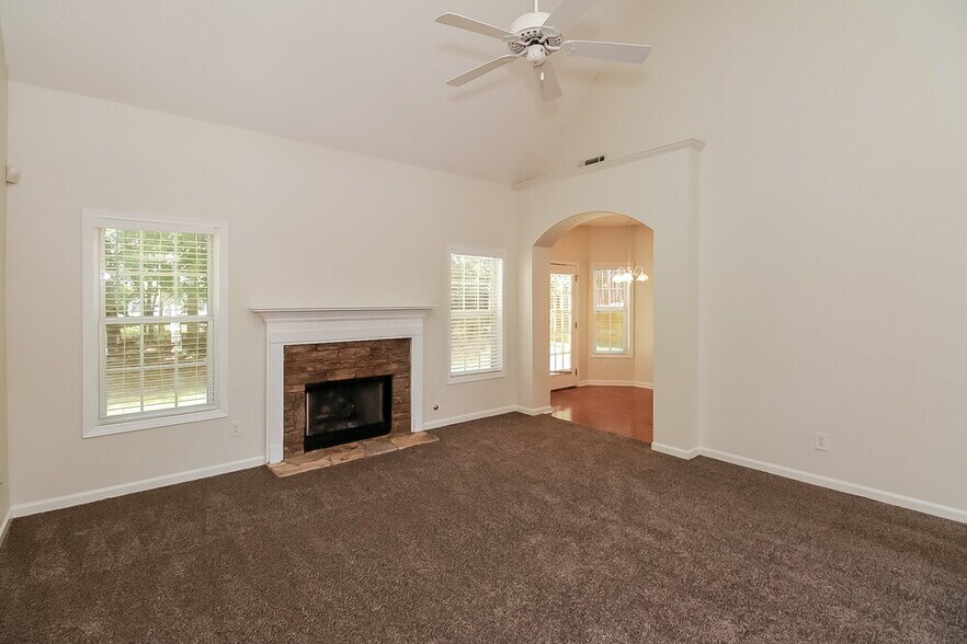 Building Photo - 363 Freeman Forest Dr