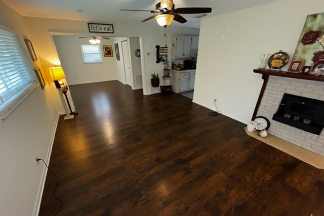 Building Photo - 3585 SW Pompano Rd