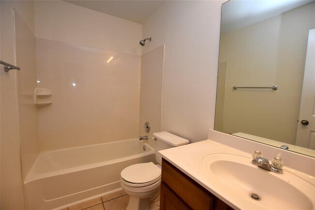 Building Photo - 4110 Meadow Bluff Way