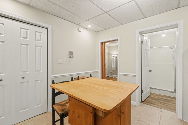 Building Photo - One bed, partially furnished, all utilities included