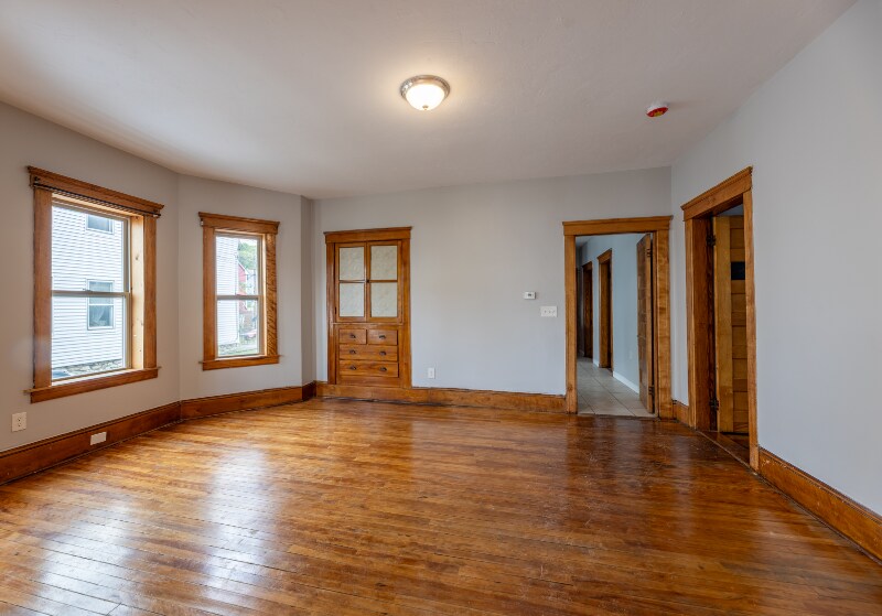 Building Photo - 36 Blossom St