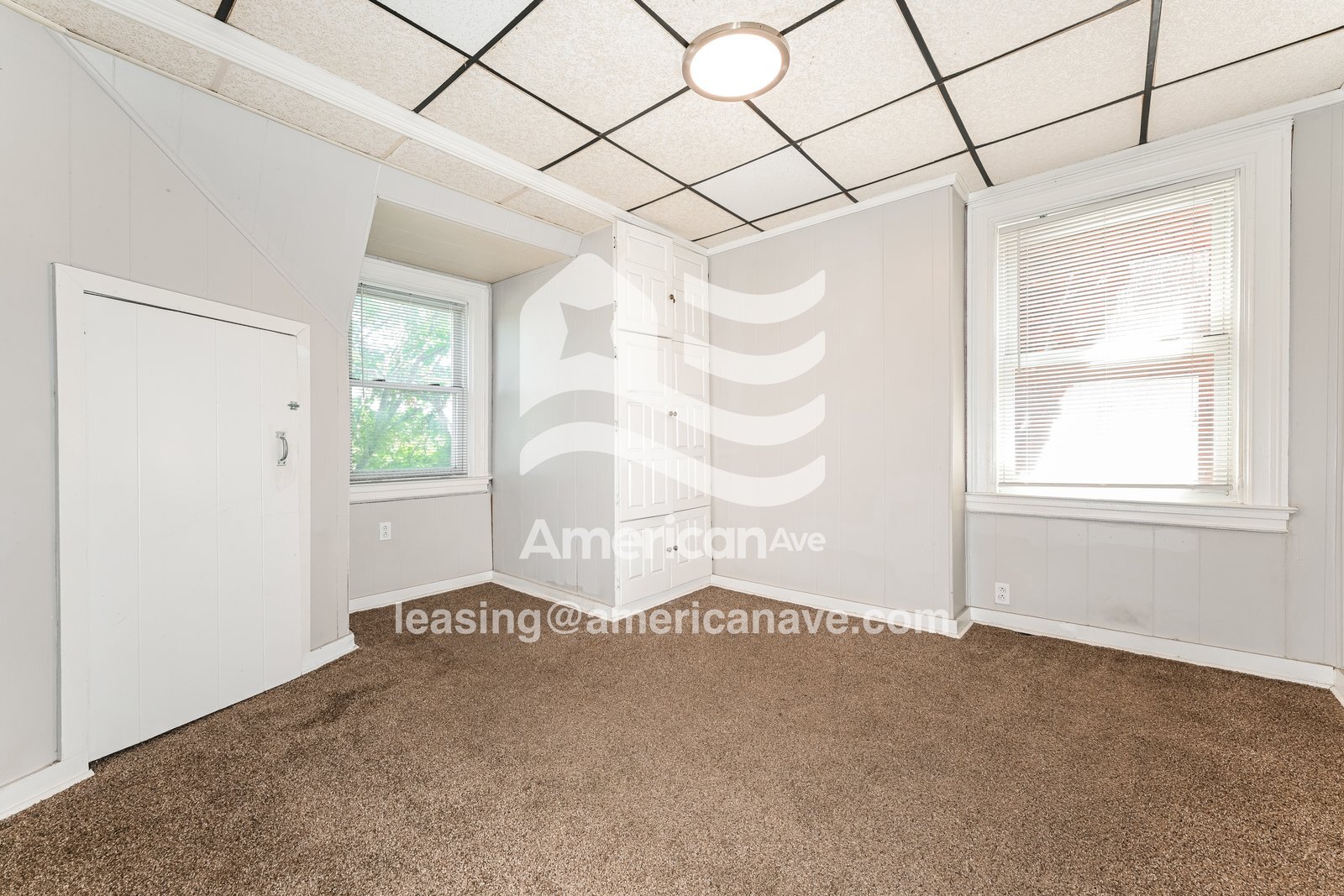 Building Photo - 211 Moore Ave