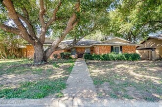 Building Photo - 4916 Inverness Ave