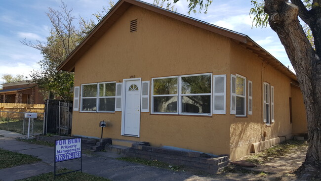 Primary Photo - 3+ bedroom 1 bathroom