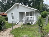 Building Photo - 1201 Dabbs St