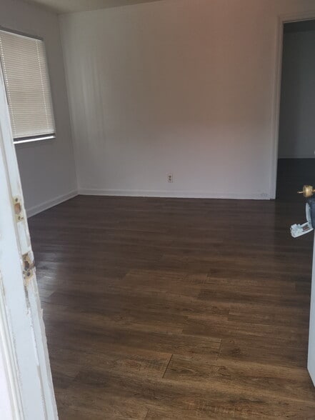 Building Photo - 1748 22nd Ave N