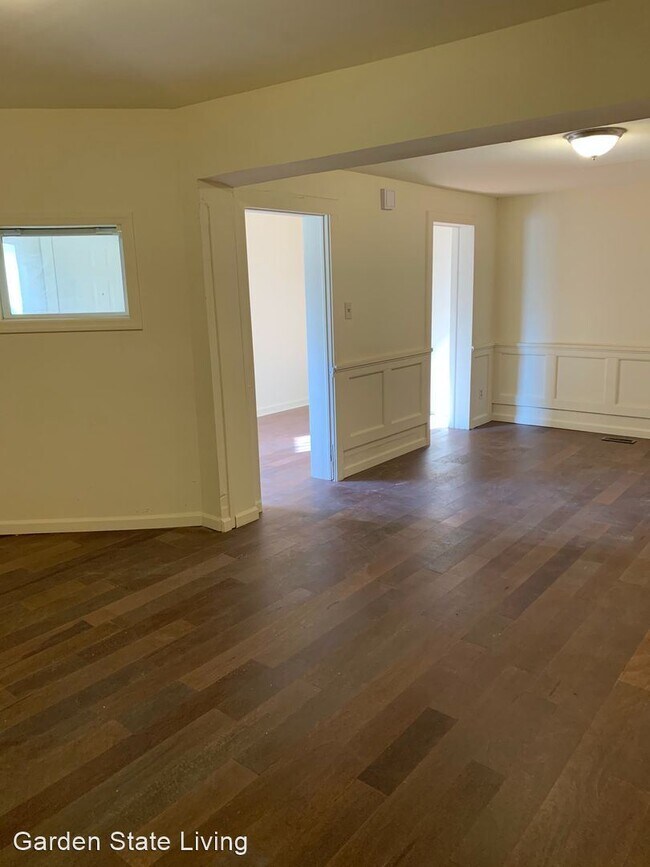 Building Photo - 7 br, 4 bath House - 253 Roseville Avenue