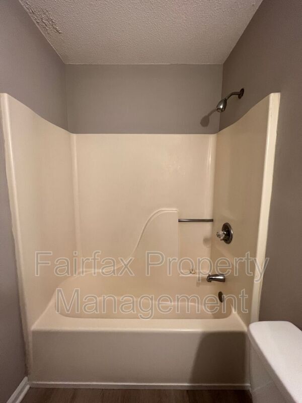 Building Photo - 1117 Pecan Pl