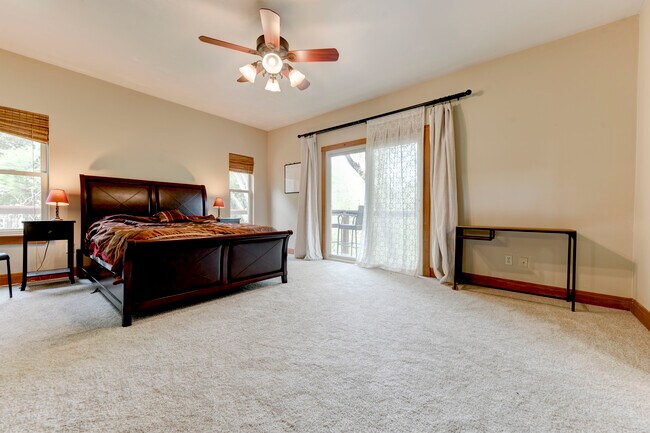 Building Photo - 13918 Hummingbird Ln